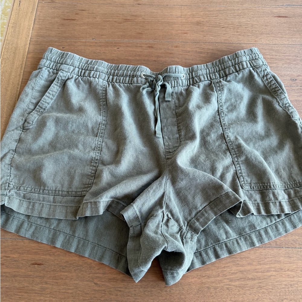 GAP Women’s Olive Green Drawstring Shorts, XL